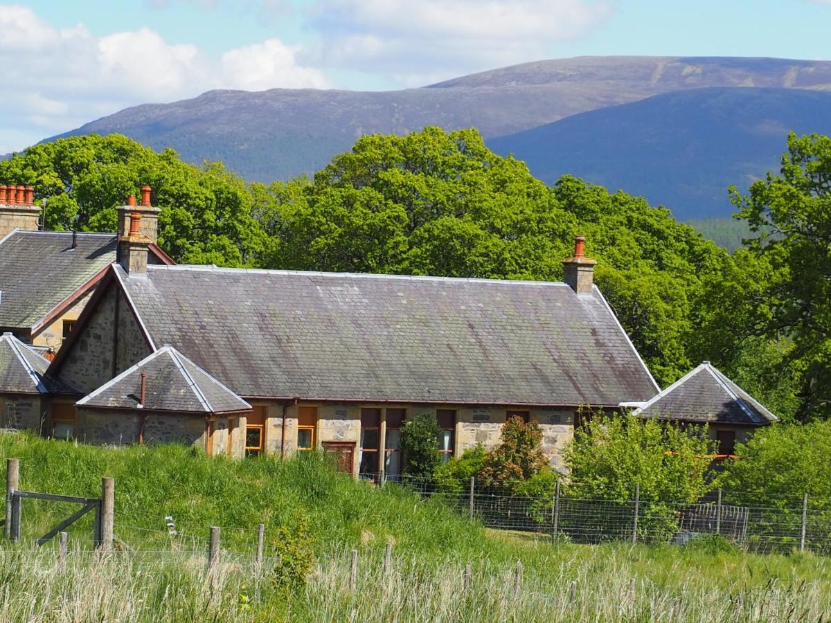 Uist Cottage Kingussie Exteriör bild